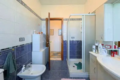 Villa Bifamiliare in vendita, Via della Repubblica, Bisuschio