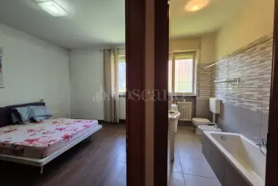 Casa in vendita, Via G. Cesare, Cantù