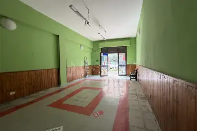 Negozio in vendita, Via Michele Titone, Palermo