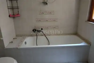 Casa in vendita, Via Carlo Romagnoli, Latina