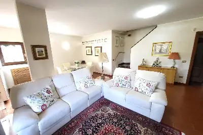 Villa in vendita, Parchi Della Colombo, Roma