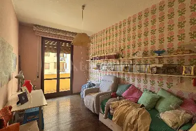 Casa in vendita, Viale Montegrappa, Prato
