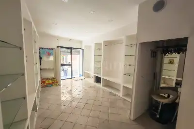 Negozio in affitto, Vico II Duomo, Catanzaro