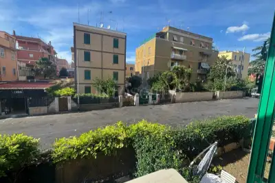 Casa in vendita, Via Urbano II, Roma
