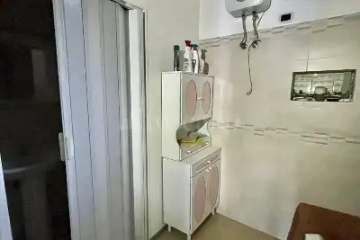 Negozio in affitto, Via Francesco Tedesco, Avellino