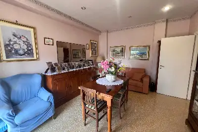 Casa in vendita, Via dei Carraresi, Roma