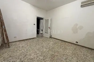 Casa in vendita, Via Varsavia, Pomezia