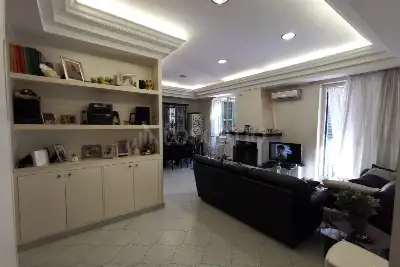 Casa in vendita, Via Vincenzo Sartori 6, Roma