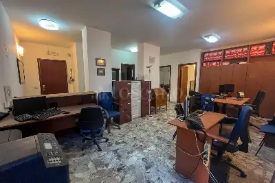 Casa in vendita, Corso Arnaldo Lucci, Napoli