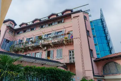 Casa in vendita, Via Cola Montano, Milano