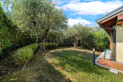 Villa Bifamiliare in vendita, Via Benaco , Lonato del Garda