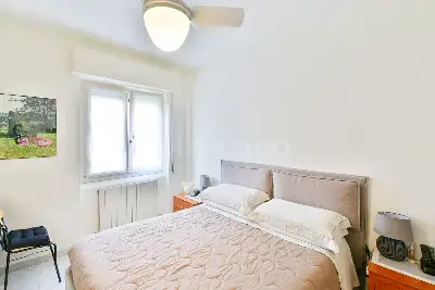 Casa in vendita, Via Petrarca, Merone