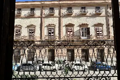 Casa in vendita, Piazza Teatro Santa Cecilia, Palermo