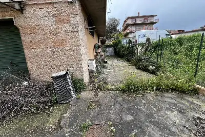 Magazzino in vendita, Via Giovanni Bernardi, Roma