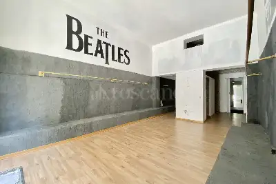 Negozio in vendita, Via Maddalena, Messina