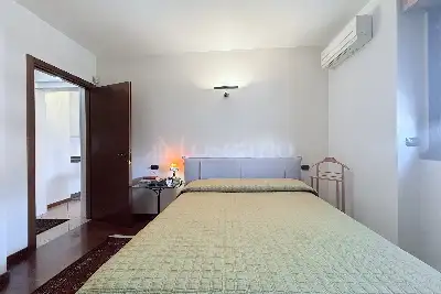 Casa in vendita, via remo la valle 3, Milano