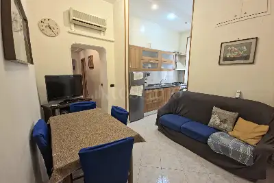 Casa in vendita, Via Enrico Arlotta, Napoli