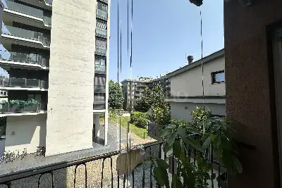 Casa in vendita, Via Lorenteggio, Milano
