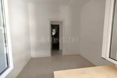 Casa in vendita, Via Silvestri, Roma