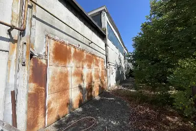 Capannone in vendita, Via delle Barazzine, Pieve Porto Morone