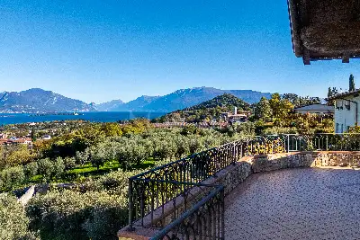 Villa in vendita, Viale Rimembranza, Manerba del Garda