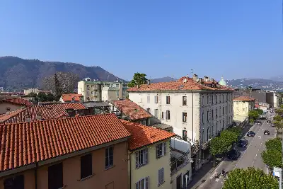 Casa in vendita, Via Dante Alighieri, Como