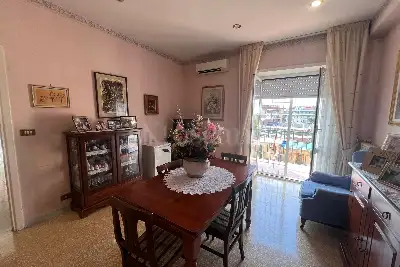 Casa in vendita, Via dei Carraresi, Roma