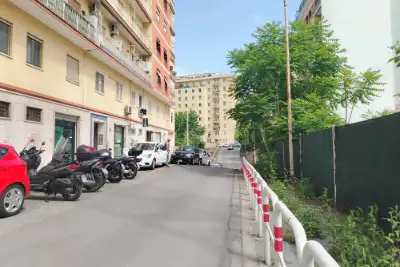 Box in affitto, Via dei Prati dei Papa, Roma