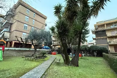 Casa in vendita, Via Castiglione d'Orcia, Roma