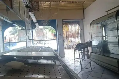 Negozio in affitto, Via Leopoldo Ruspoli, Roma