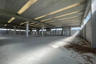 Capannone in vendita, Via delle Barazzine, Pieve Porto Morone