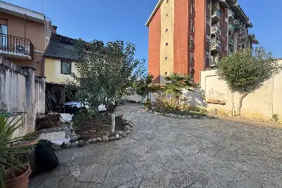 Casa Indipendente in vendita, Via Isonzo, Torino