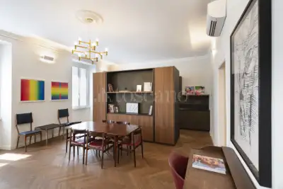 Casa in vendita, Corso Monforte, Milano