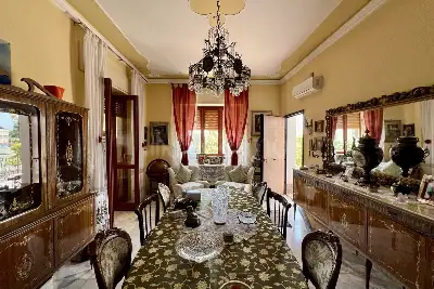 Villa in vendita, Via Antonino di Sangiuliano, Sant'Agata li Battiati