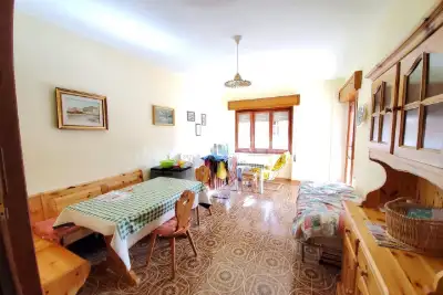 Casa in vendita, Via Gran Bretagna, Pomezia