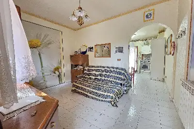 Villino a Schiera in vendita, Via Signa, Pomezia