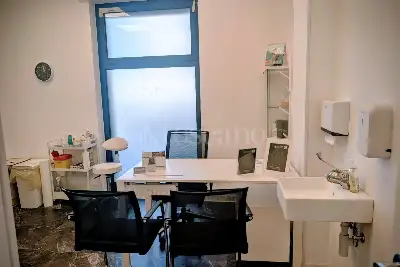 Negozio in vendita, Viale Hugo Pratt, Roma