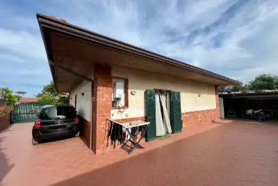 Casa Indipendente in vendita, Via Giovanni Gentile, Tremestieri Etneo