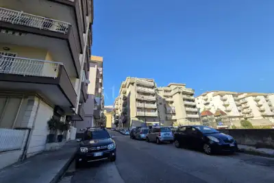 Box in affitto, Via Nicola Romeo, Napoli