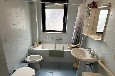 Casa in vendita, Viale Londra , Roma