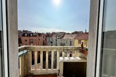 Casa in vendita, Via Pisanello, Milano