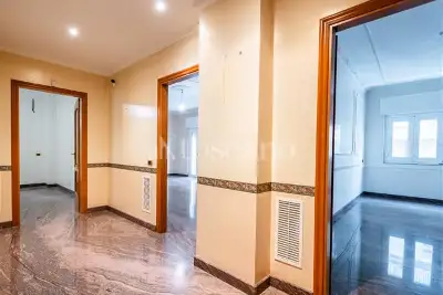 Ufficio in affitto, Via Alessandro Manzoni, Bari