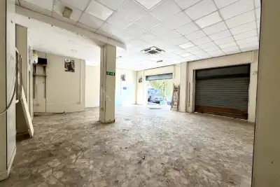 Negozio in vendita, Viale dei Consoli, Roma