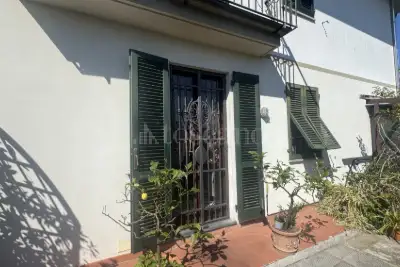 Casa in vendita, Via Teresa Bandettini, Lucca