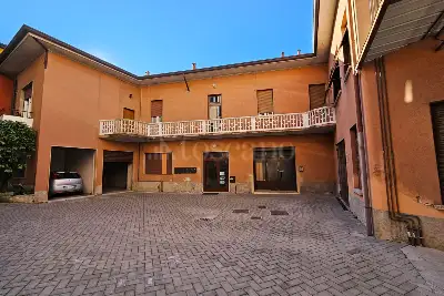Palazzo in vendita, Via Vittorio Vergani, Cantù