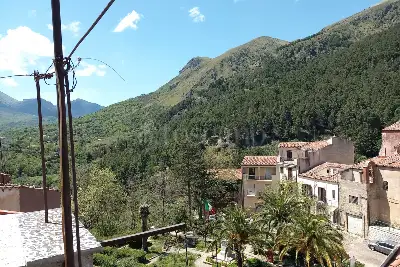 Casa Indipendente in vendita, Via Cristoforo Grisanti 75, Isnello