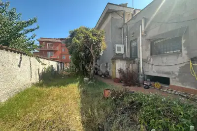 Casa Indipendente in vendita, Via Ambrogio Sansedoni, Roma