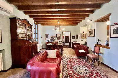 Casa in vendita, Via Garibaldi, Desenzano del Garda