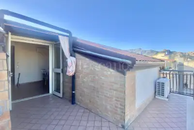 Casa in vendita, Via Consolare Valeria, Giardini-Naxos