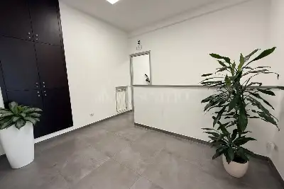 Negozio in vendita, Via Giulia Di Colloredo, Roma